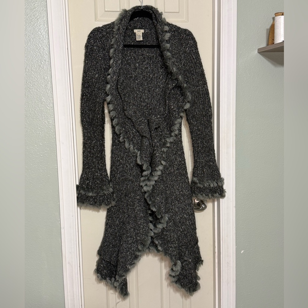 Escio Womenโs Small Long Sleeve Cardigan Sweater Gray